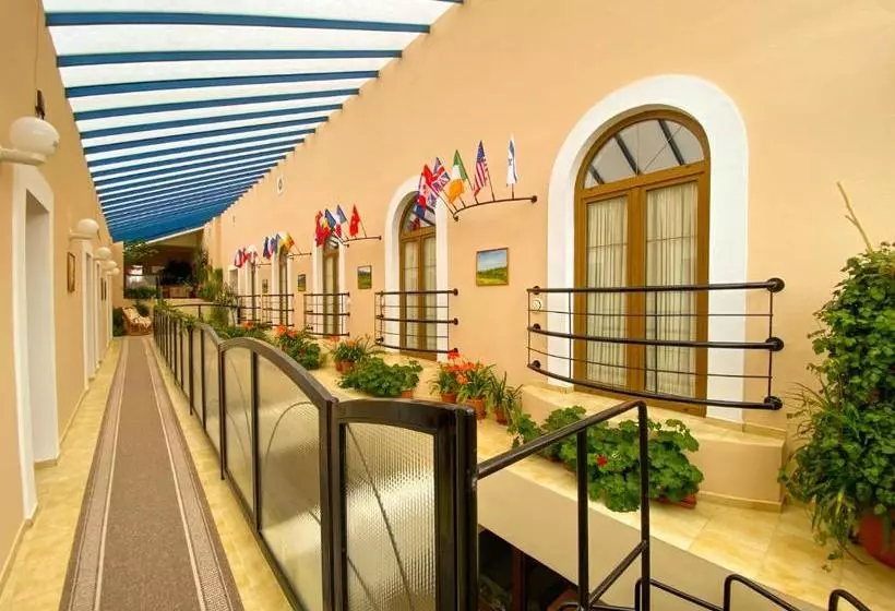 Stevea / Bývalý Hotel Steve