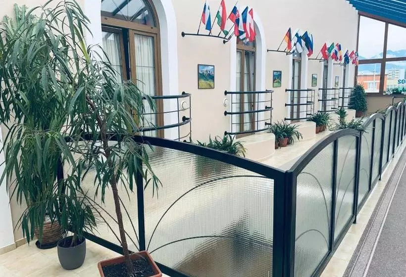 Stevea / Bývalý Hotel Steve