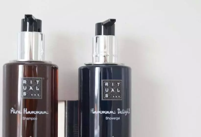 ホテル Van Heeckeren