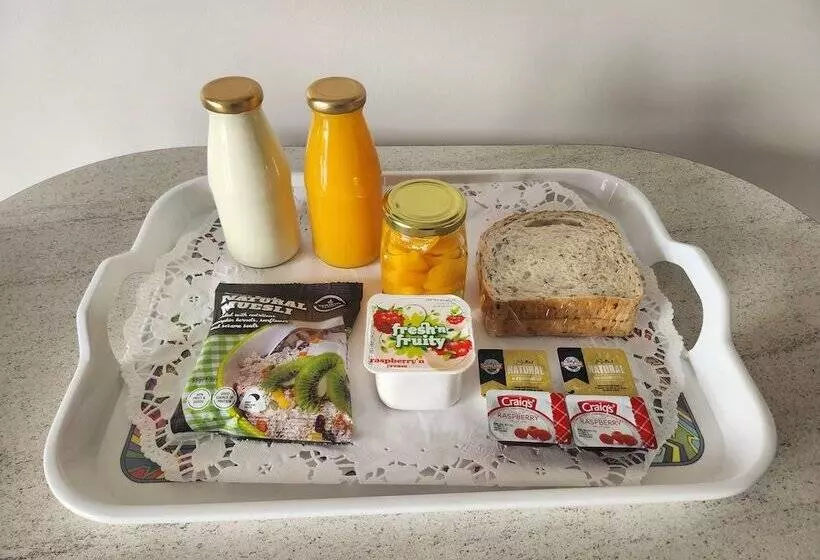 فندق على الطريق Asure Gables Motor Lodge