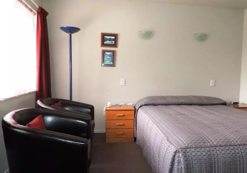 فندق على الطريق Asure Gables Motor Lodge