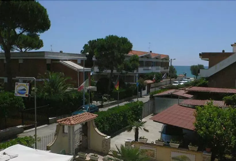 بنسيون Casa Yvorio