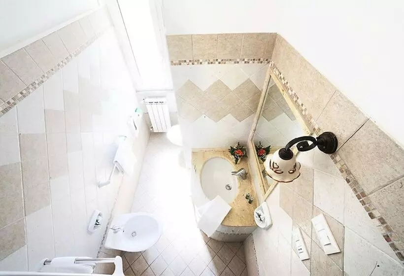 بنسيون Casa Yvorio