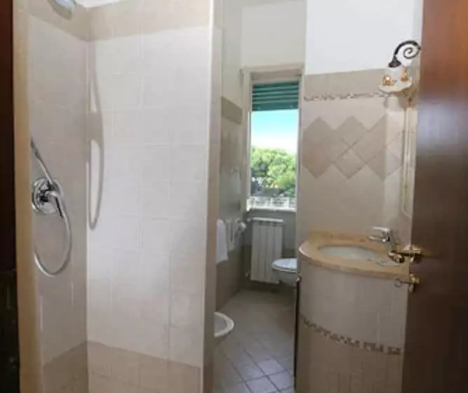 بنسيون Casa Yvorio