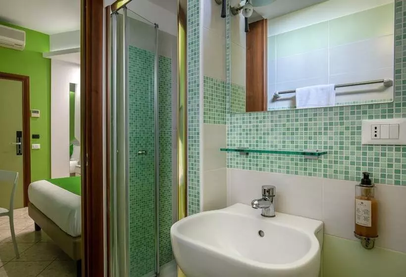 بنسيون Casa Yvorio