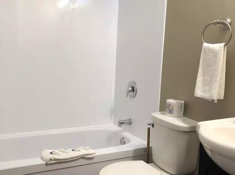 Royalty Maples Cottages And Motel