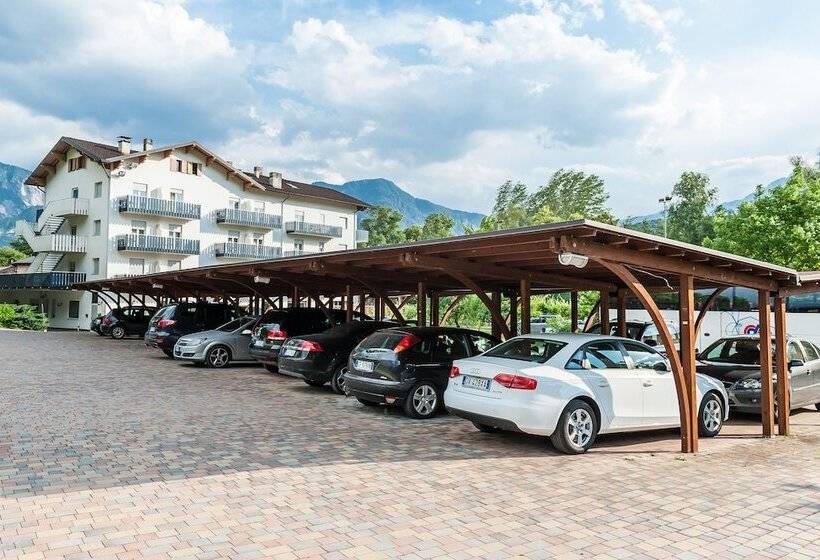 Отель Al Sorriso Greenpark & Wellness