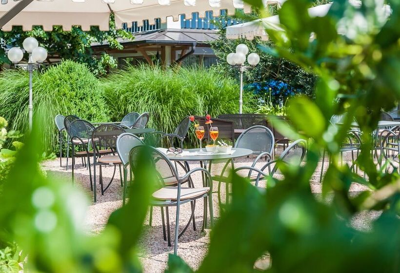 Отель Al Sorriso Greenpark & Wellness