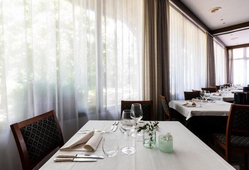 Отель Al Sorriso Greenpark & Wellness