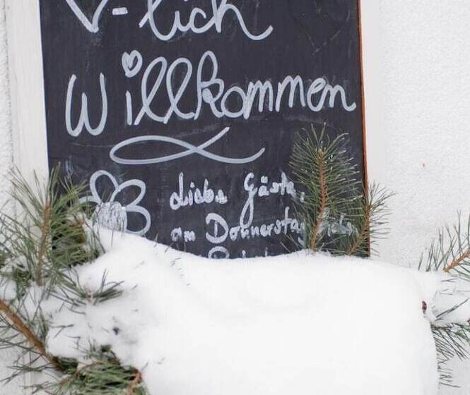 Отель Altes Kurhaus Land