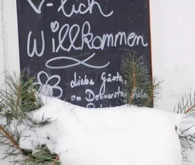 Отель Altes Kurhaus Land