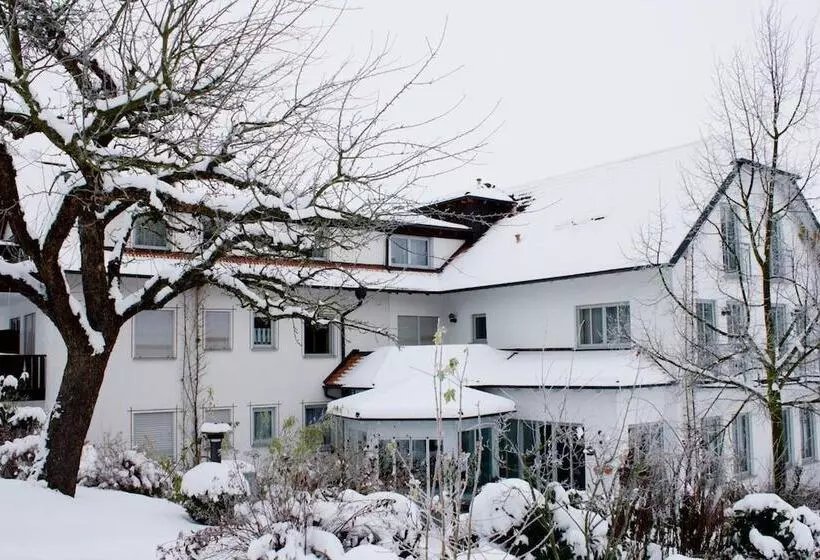 Отель Altes Kurhaus Land