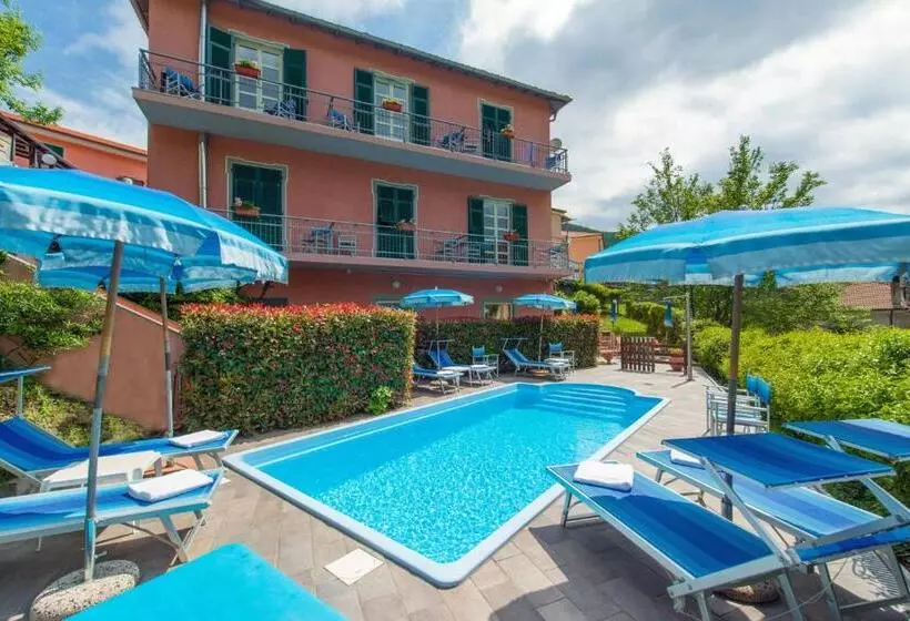 Отель Ca' De Berna