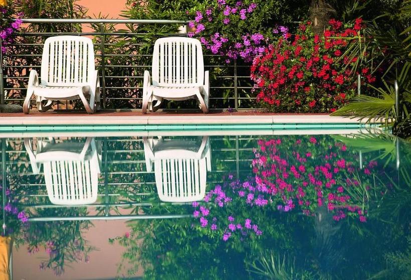 בית מלון כפרי Capri Bardolino 3s