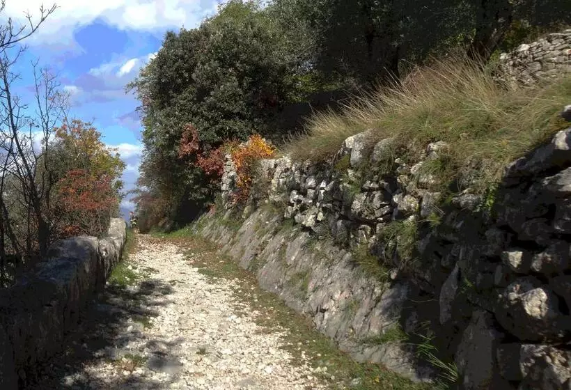 בית מלון כפרי Catullo