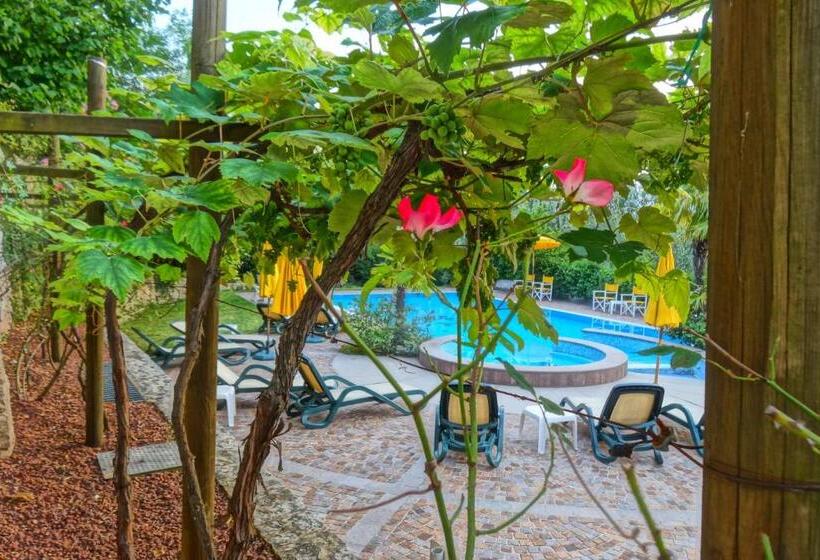 בית מלון כפרי Catullo