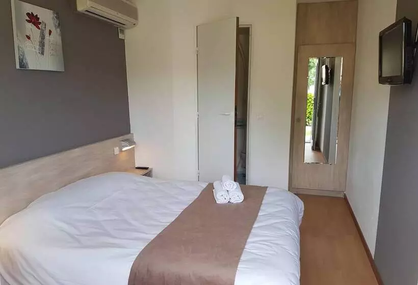 בית מלון כפרי Fasthôtel Saint Emilion Est