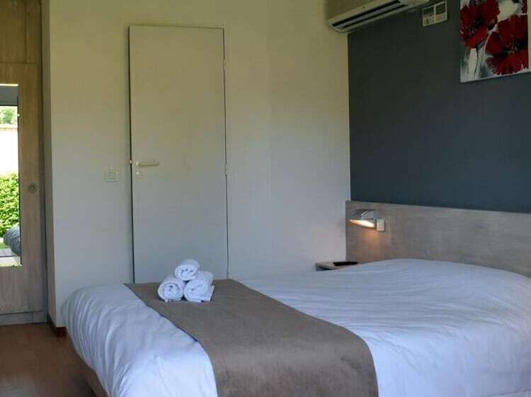 Отель Fasthôtel   Saint Emilion Est