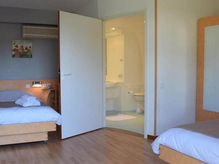 Отель Fasthôtel   Saint Emilion Est