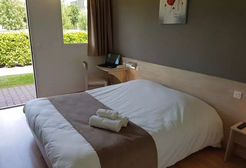 בית מלון כפרי Fasthôtel Saint Emilion Est