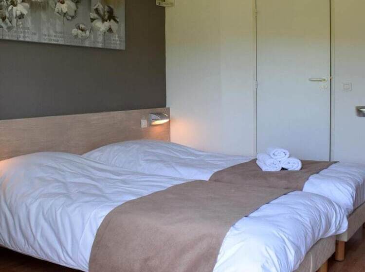 Отель Fasthôtel   Saint Emilion Est