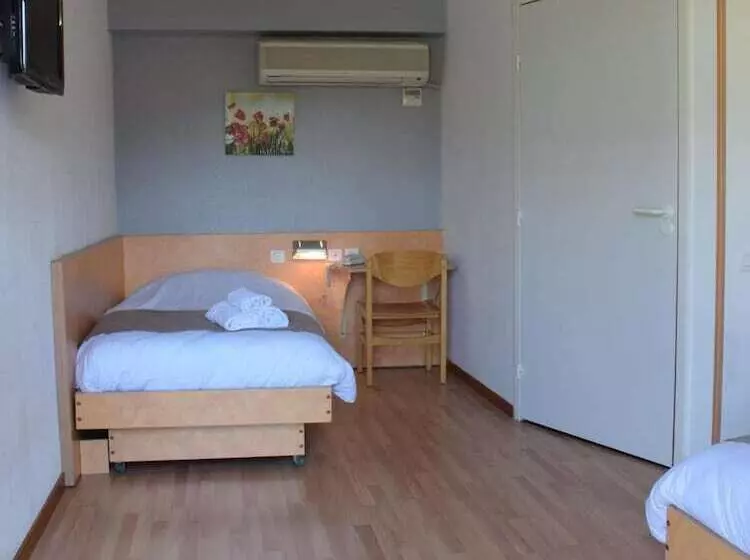 בית מלון כפרי Fasthôtel Saint Emilion Est