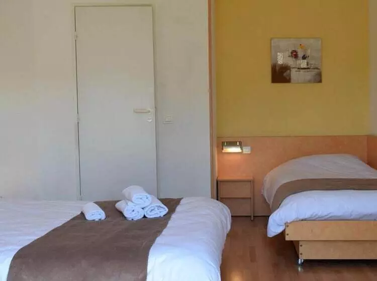 בית מלון כפרי Fasthôtel Saint Emilion Est