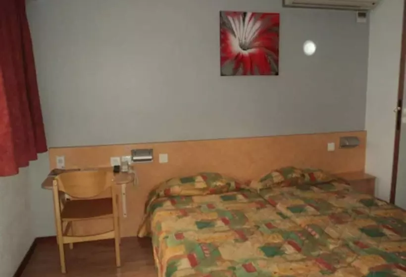 בית מלון כפרי Fasthôtel Saint Emilion Est