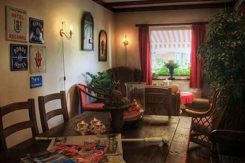 Отель Heijenrath