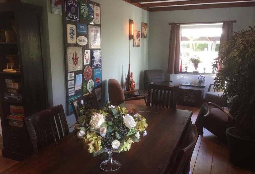 Отель Heijenrath