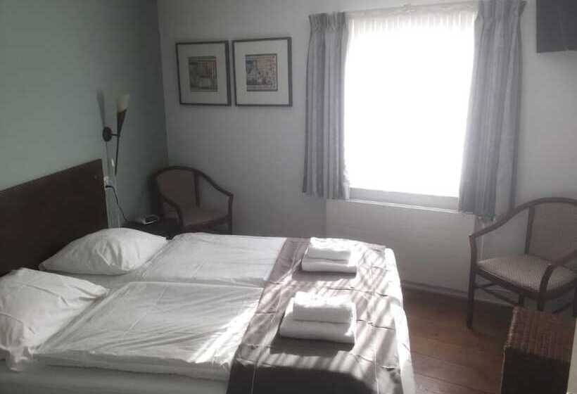 Отель Heijenrath