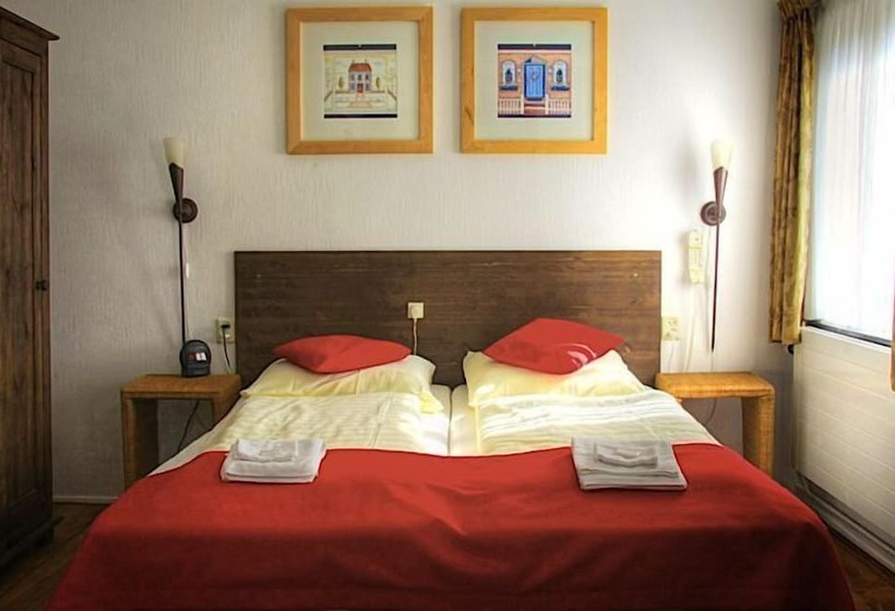 Отель Heijenrath