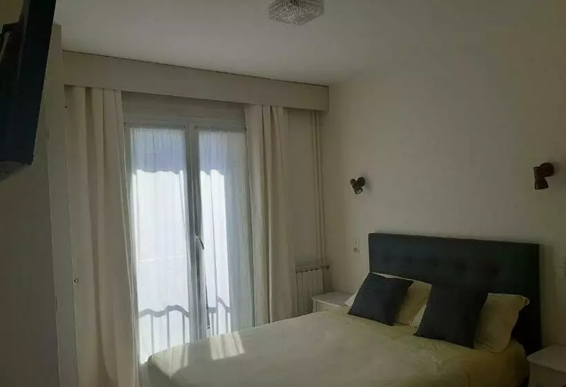 هتل Aunis Saintonge