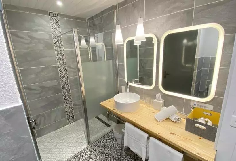 هتل Hôtel Saint Clair, Côté Plage