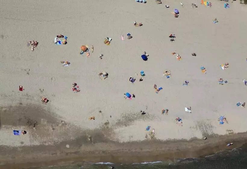 هتل Hôtel Saint Clair, Côté Plage