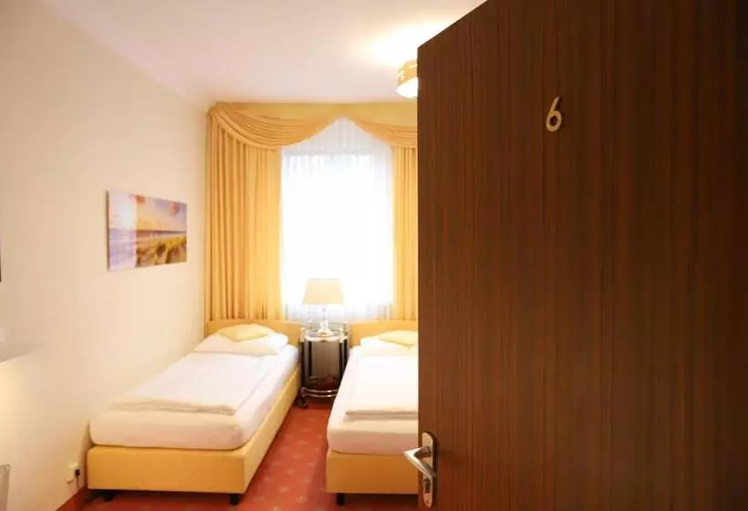 Hotelli Modena