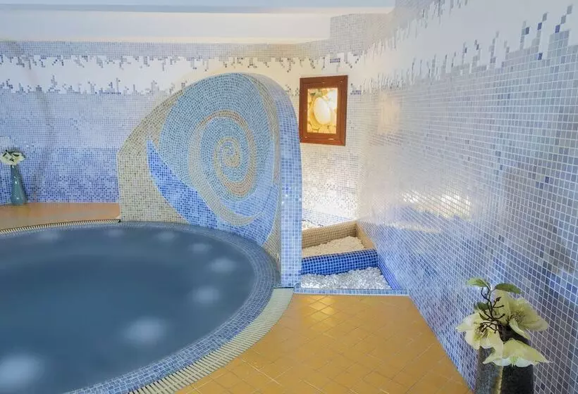 هتل Penzión Hradbová Old Town Residence & Spa