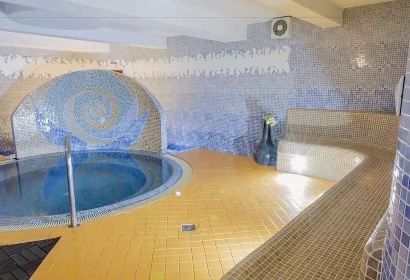 هتل Penzión Hradbová Old Town Residence & Spa