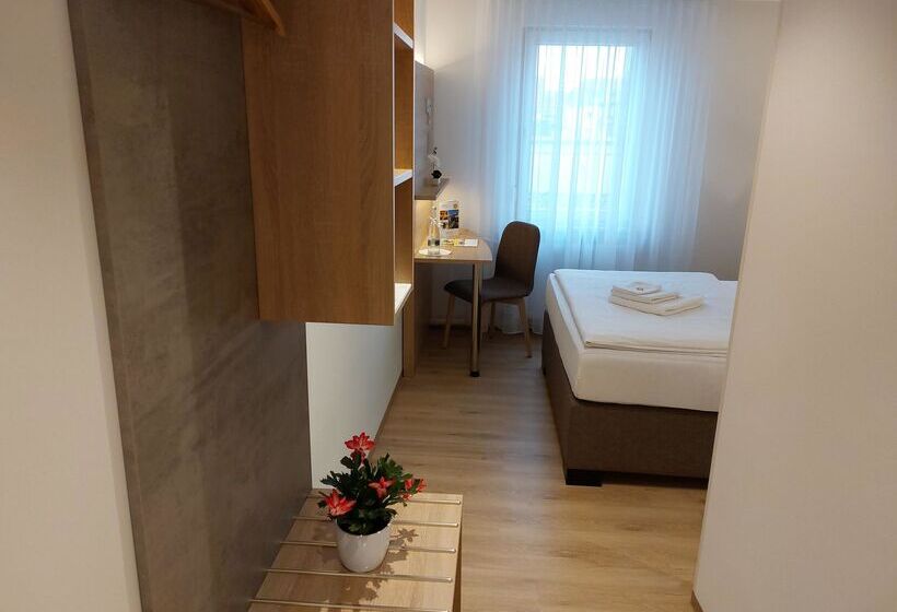 ホテル Ring Garni Pflug