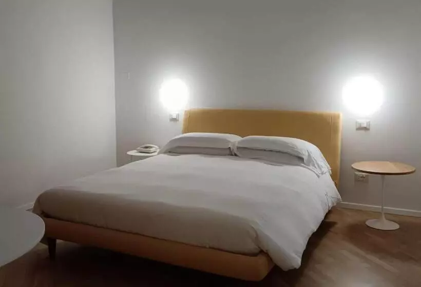 هتل Stella Casabono