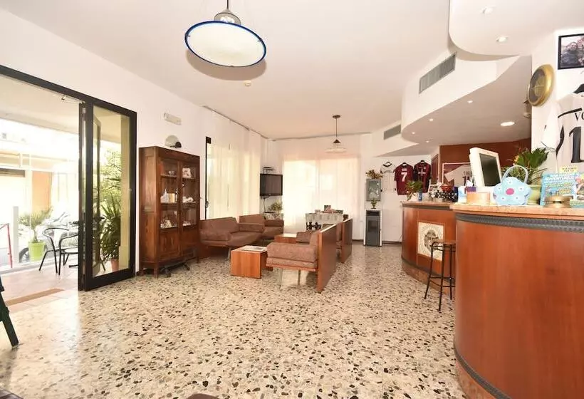 בית מלון כפרי Urbinati