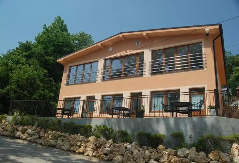 فندق Wellness Penzion Maxim