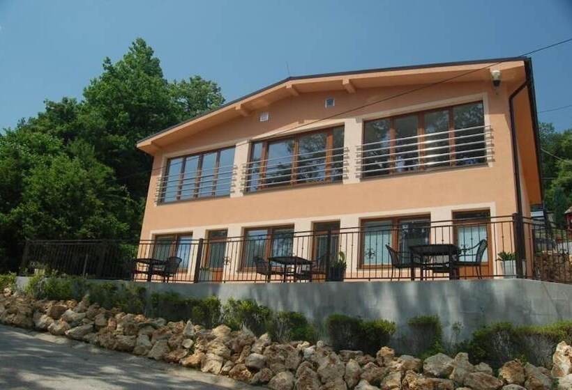 فندق Wellness Penzion Maxim