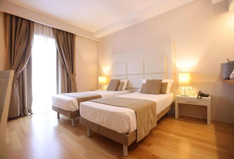 Leonardo Hotel Lago Di Garda   Wellness And Spa