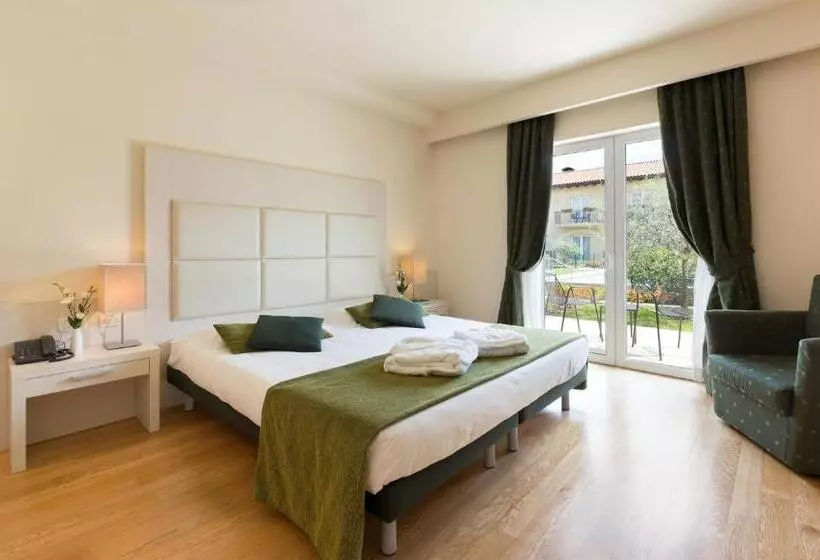 Leonardo Hotel Lago Di Garda Wellness And Spa