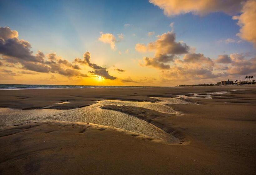 Pensão E Pousada Cumbuco Guesthouse