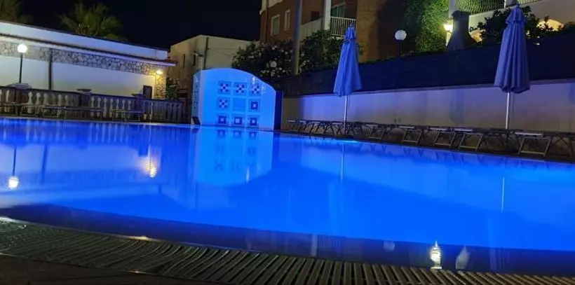 Village La Canzone Del Mare