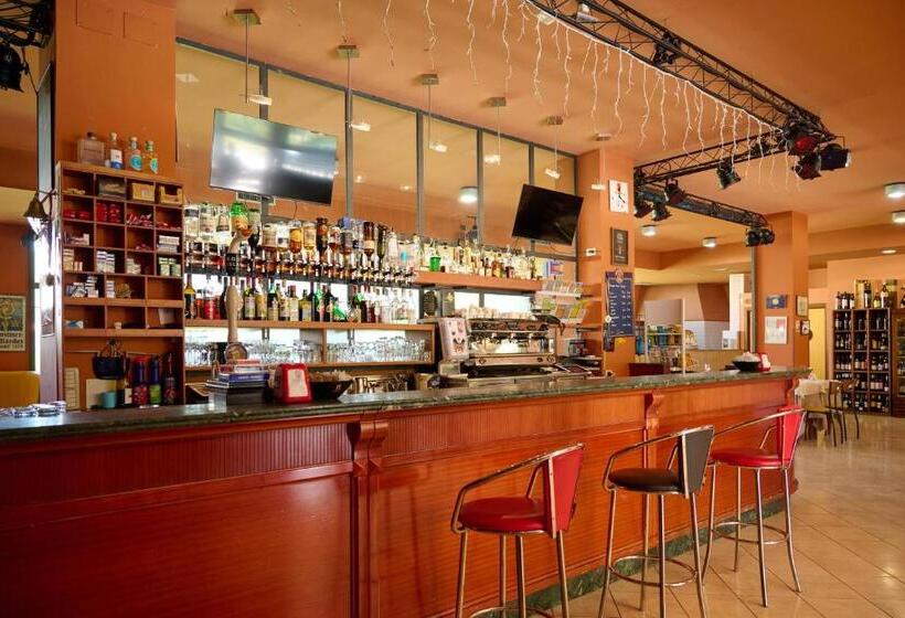 בית מלון כפרי Albergo Shine