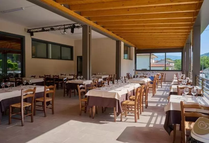 Отель Albergo Shine