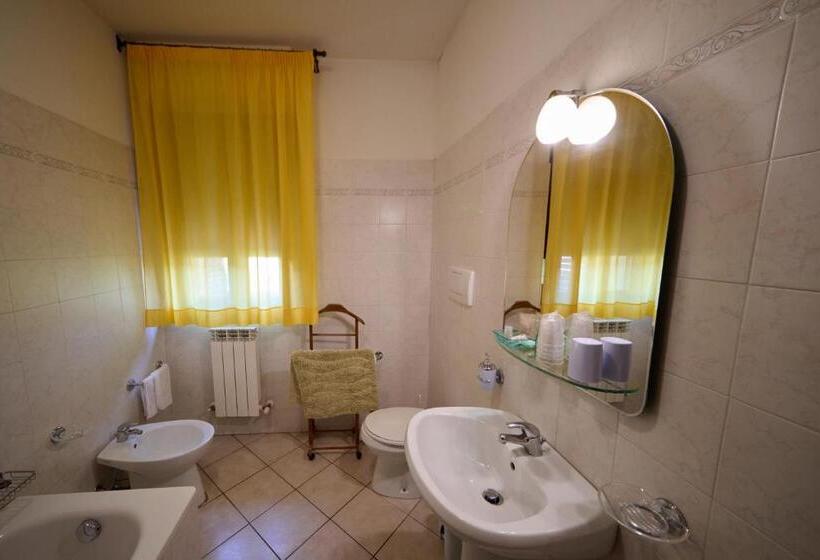 בית מלון כפרי Albergo Shine